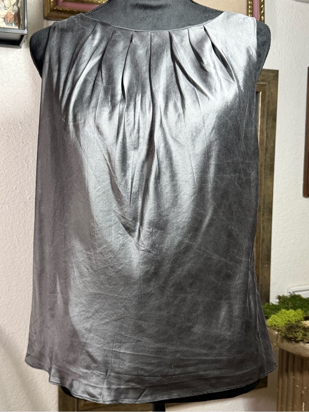 LAUREN RALPH LAUREN 100% Silk Metallic Silver Pleated Sleeveless Top •Size 12P•